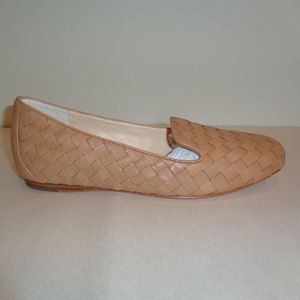 Vince Camuto Signature Size 6.5 PATCHES Tan Loafer
